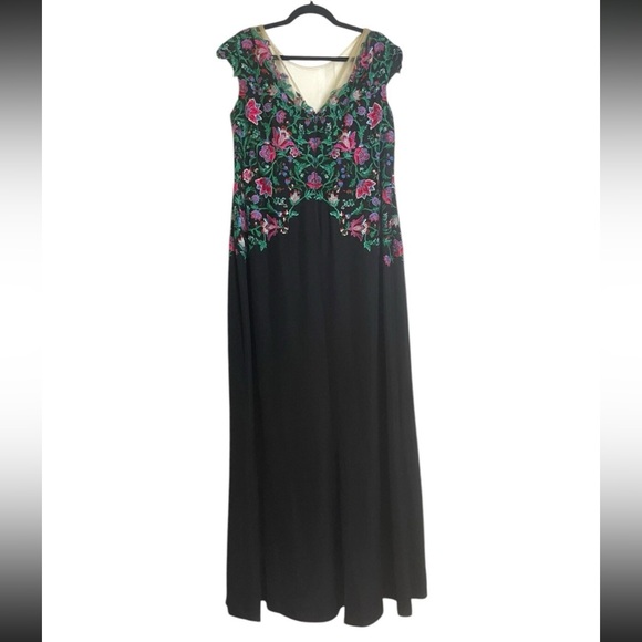 Tadashi Shoji HOLLY FLORAL EMBROIDERED Gown Dress Size 20Q $638 NEW - Picture 13 of 14